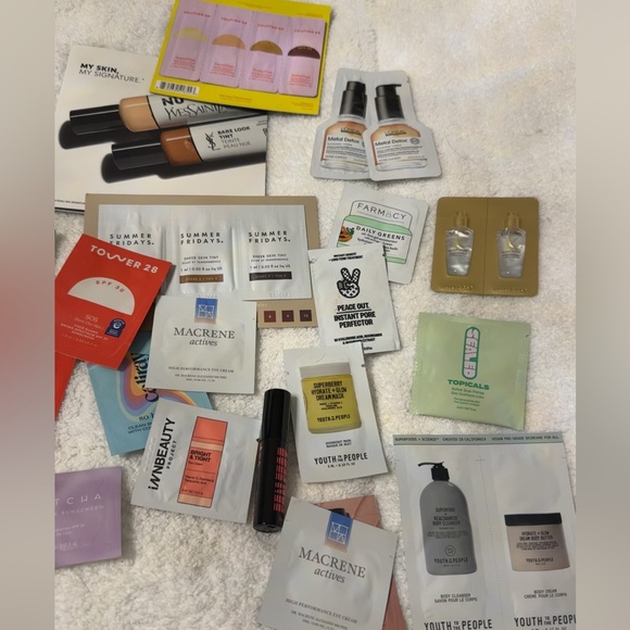 Sephora Makeup/Skincare sample Bundle - Picture 3 of 3